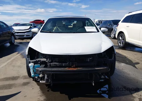 2016 Volkswagen Eos Komfort z USA, uszkodzony, nr VIN WVWBW8AHXGV001146